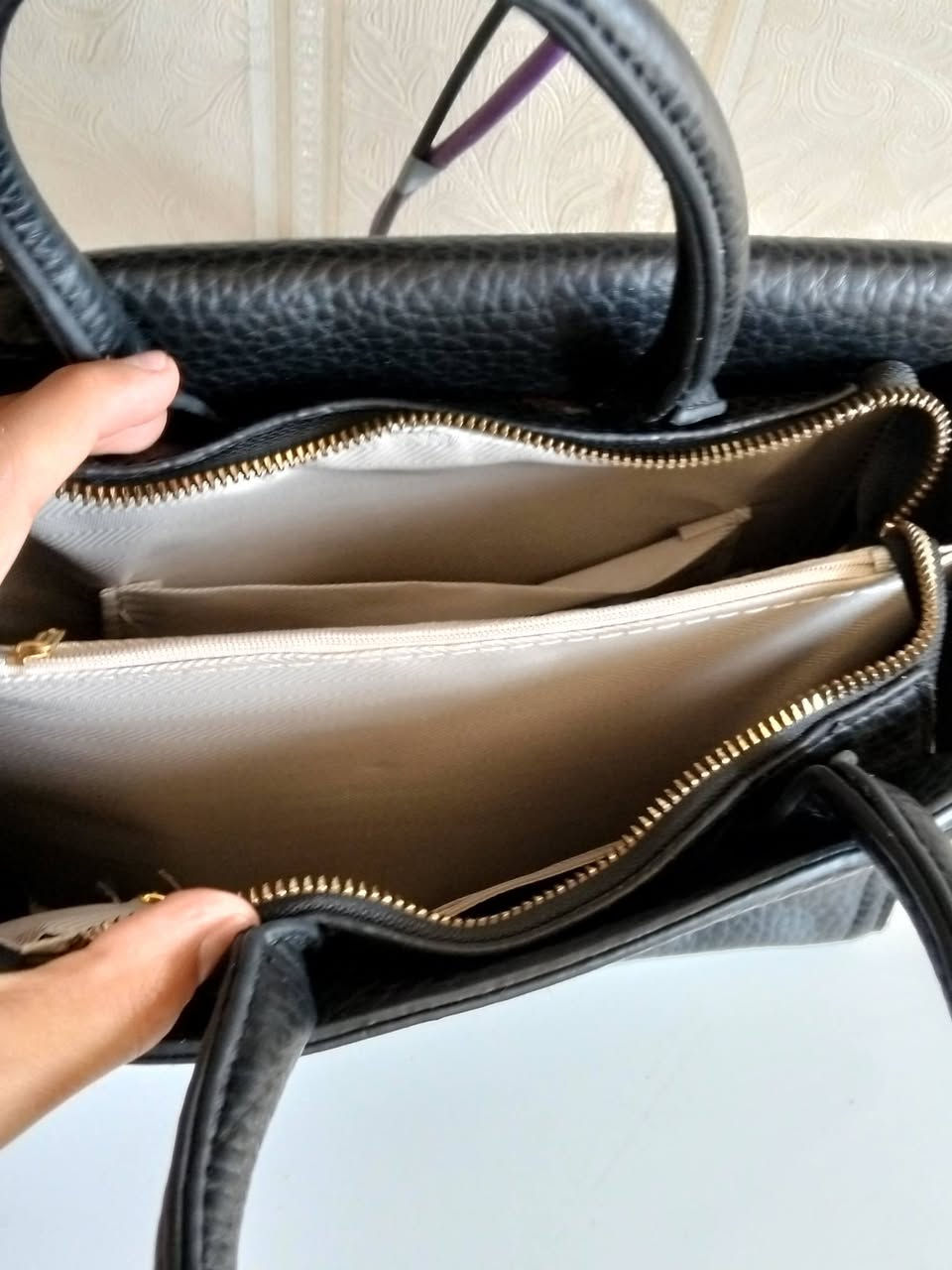 شنطه NK كبيره اصليه
الشنط الباقيه على 7
توصيل 1000


**إذا كنت صاحب هذا الإعلان وتريد حذفه لأي سبب، رجاءا أرسل رسالة إلى الدعم الفني**