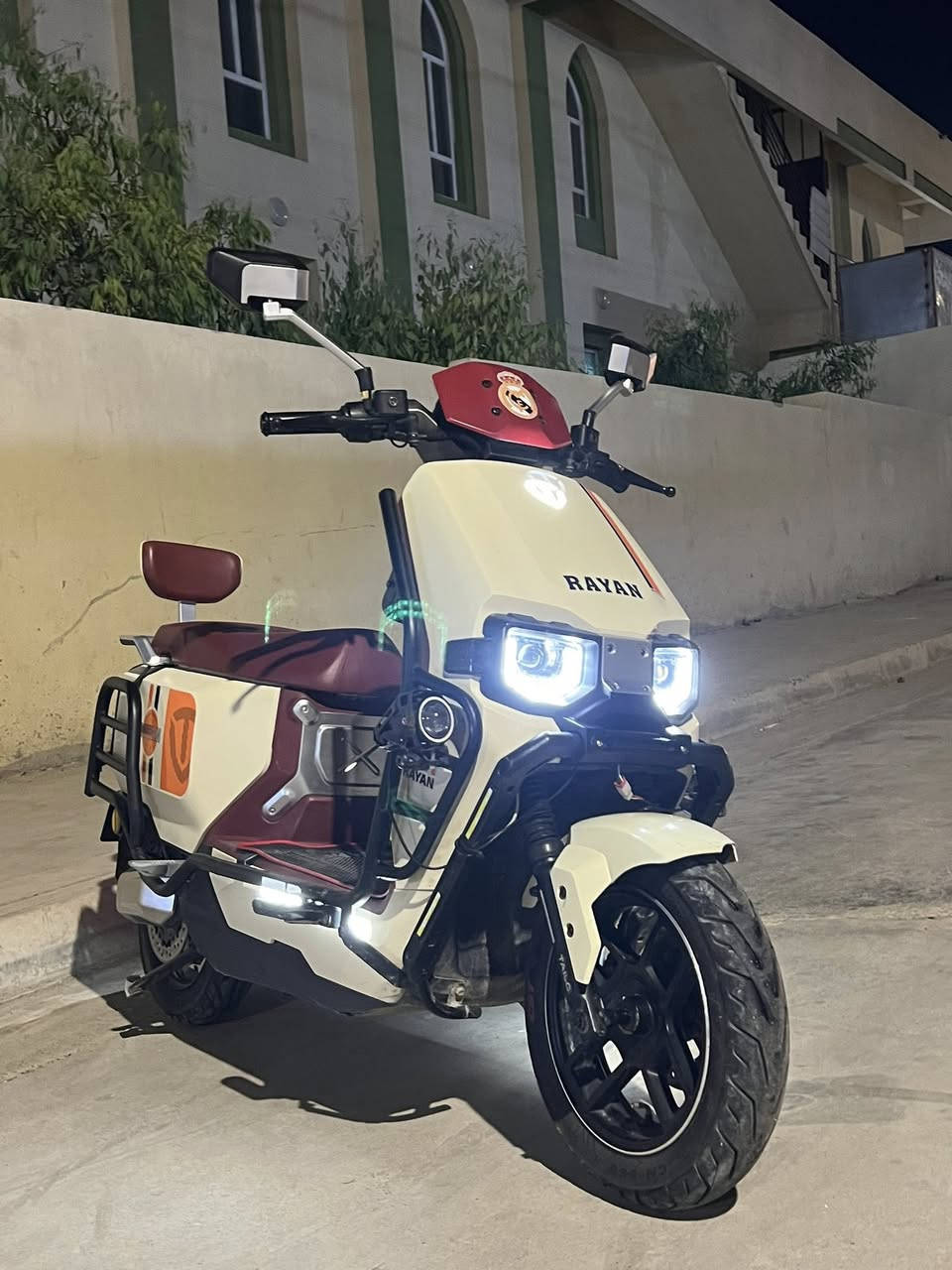Tailg الريان وحش الكون مدرعvip لونين
ماروني وعسلي مميز
بلاجكتورات عالي وناصي ورماش
لايتان زنون
بي الشحن التلقائي
نوع البطاريات كرافين افضل شي
شاحن اصلي
ماطور كلش مرتب وحلو
ستخدام 3 اشهر
للبيع او مراوس ب ريان اوتاليج حصرا غير ذني ما اراوس
السعر 1100 
مليون و100 الف
عنوان الموصل الساحل الايسر


**إذا كنت صاحب هذا الإعلان وتريد حذفه لأي سبب، رجاءا أرسل رسالة إلى الدعم الفني**