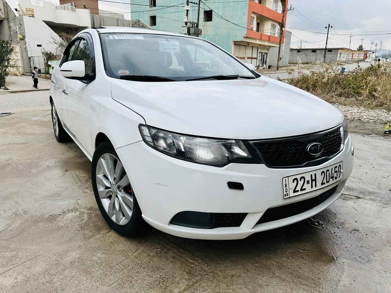 سلام عليكم
سيراتو 2012 فول فول 

كير محرك شرط 

رقم وسنويه جديد 

صبغ نص باب السكن

 وشبرين بارد باب الخلفي. شرط بدون دواخل 

ويا دوائر الخلفيه. 

مكان موصل شيخان 

سعر 110 ومجال بسيط  

***********
