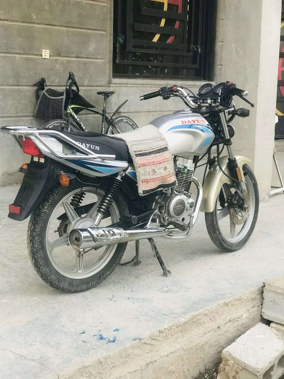 دايون موديل 21 نضيفه اوراق ستنساخ السعر 750وبيها مجال الشراي مكاني سكندريه ***********
