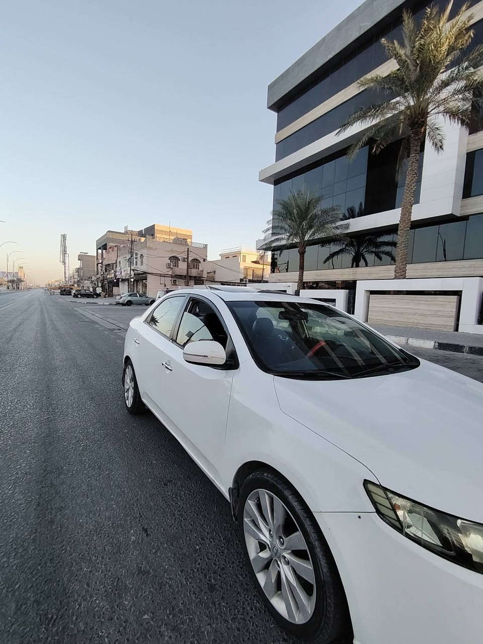 كيا سيراتو 2010 خليجي ابيض فول بصمه جلد فتحه رقم نجف دولي
السياره مكفوله من الظربه والدواخل بيه فط صبغ بخشم  البنيد شبرين كير نكينه لاتنقص ولاتبخير شرط    محرك 1600   تبريد جديد من الفريز للكمبريسر كله منظومه جديده حداديه.   جديده تخم تاير جديد صاله شهرين من شديته   كلشي موضح بصور سياره جاهزه  ***********
مكانها النجف لاشرف
