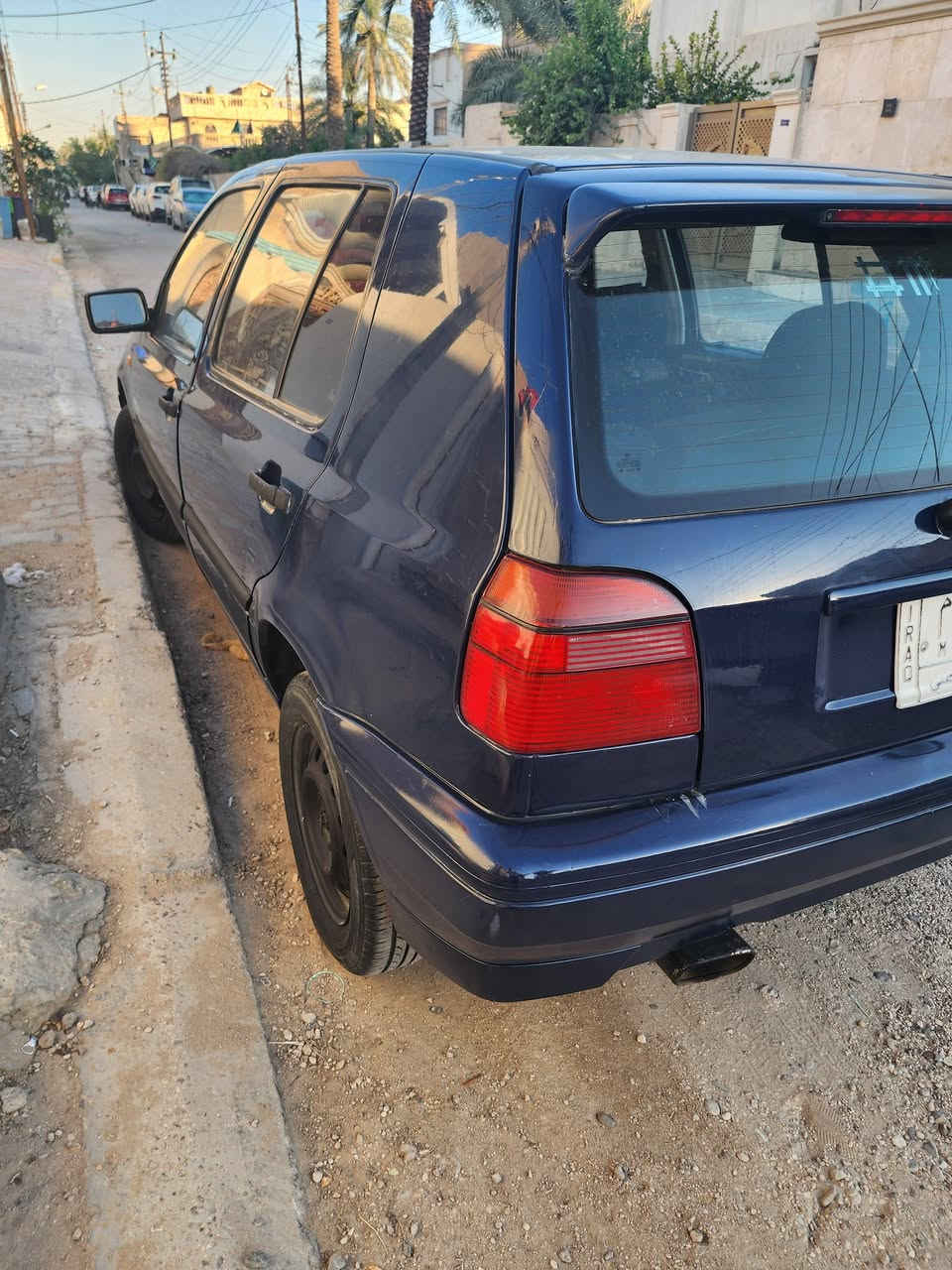 كولف 1993 محرك 1800 كابريته دوش كير عادي 
 جاهزه صبغ عام اثر جراد بدون حادث 
حدادي امامي او خلفي جدد تتدفه  تبريد  شغالات 
هزه جديده  السعر 38   *********** \***********
