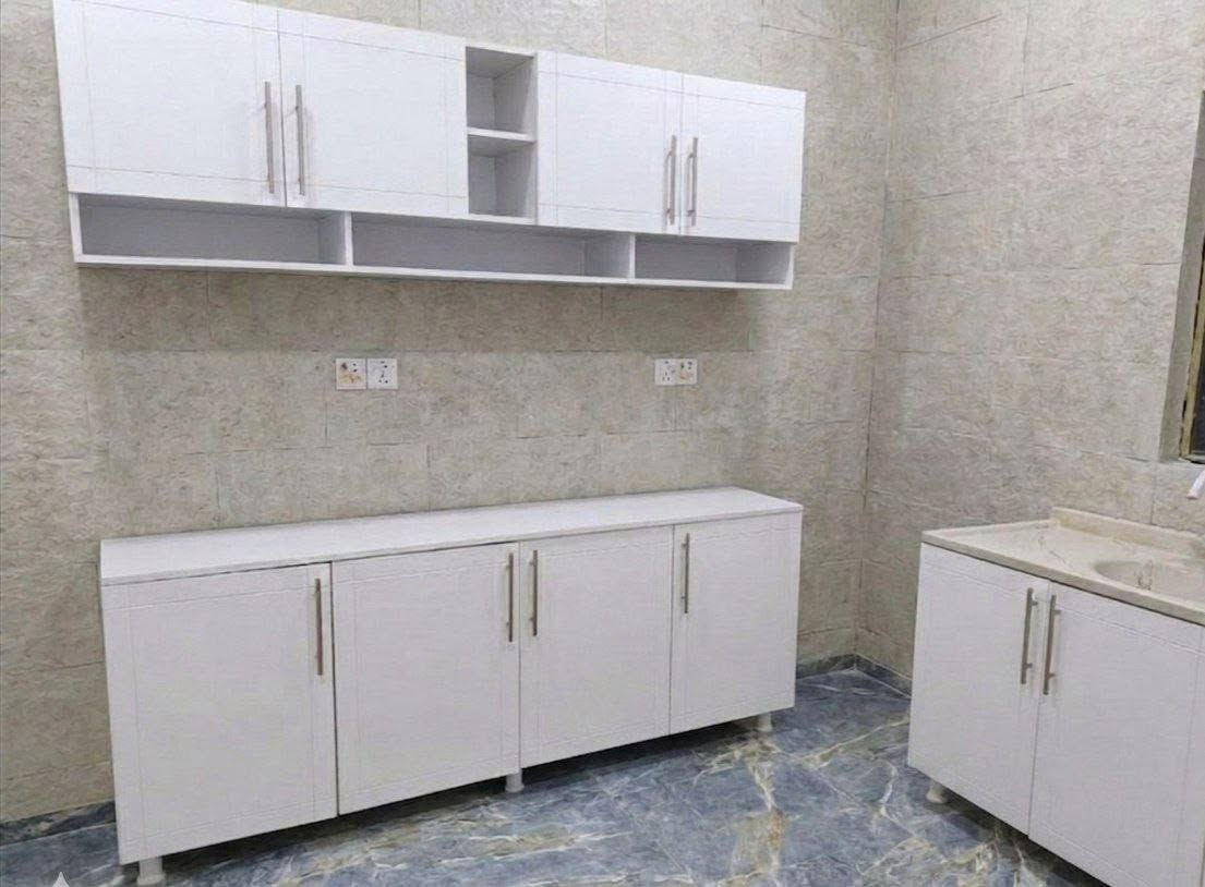 سلام عليكم متوفر كاونترات الخشب والألمنيوم عليك فقط مراسلتنا عبر الواتساب وسيتم الرد خلال ثواني 
wa.me/***********

او صفحه تليكرام t.me /smaa99am
