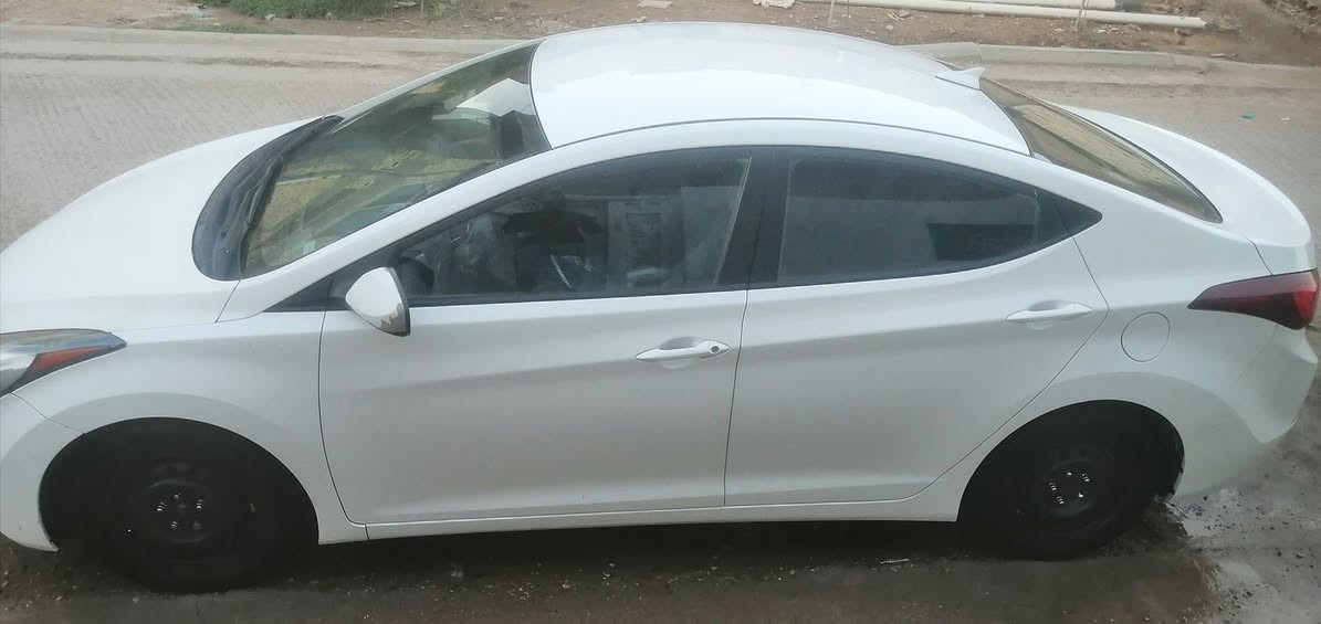 النترا ١٦ أمريكي واسط بس بنيد مبدل بدون ايرباك سعر ١١٥ وبيه مجال.... (***********)
