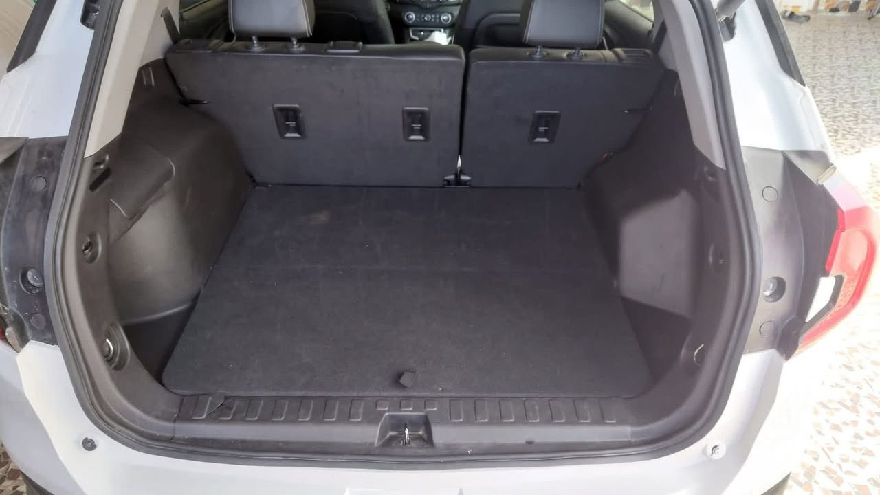 تيران 2022 فول للأخير كلشي موضح بالصور بيه حادث جاملغ صفحة السائق
مكفوله مكينه گير دواخل السياره ماتصرف عليه الف دينار جاهزه من كلشي 
مكان السياره ميسان 
سنويه وارقام جديده 
***********
***********
والي عنده اي استفسار خاص مفتوح يتفضل
