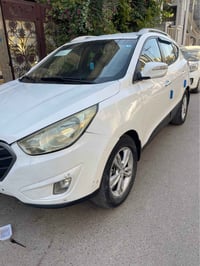 🫡  توسان ٢٠١٣ خليجي محرك 2000 السيارة بيها قطع صبغ ٤  رقم بغداد الجديد...