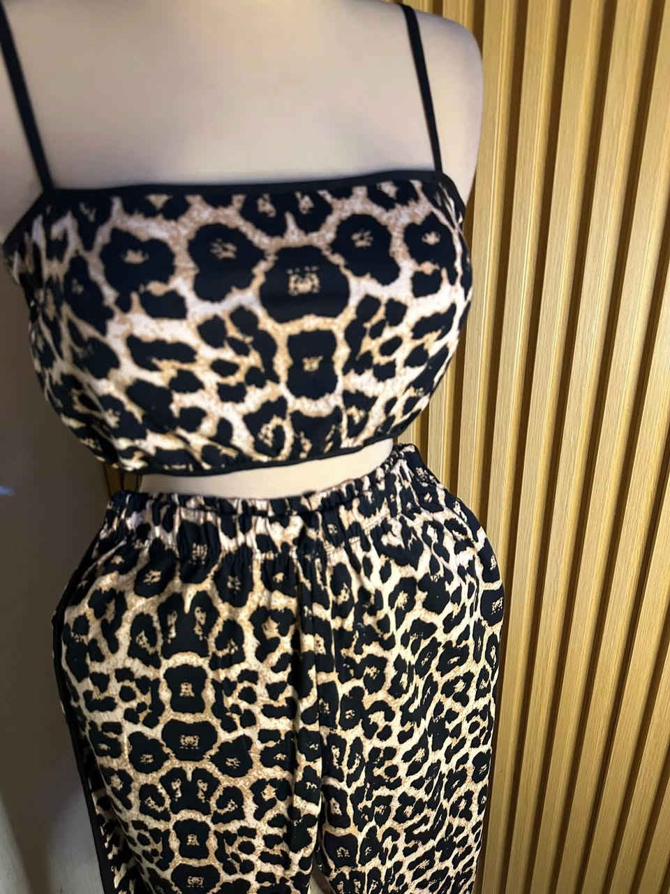 #تراك3 قطع تايگر ⏳🤎
خامه فانيله قطن 
قياس l_xl_xxl_xxxl
موديل يجنن من ماركة #alo 

✨✨✨✨✨✨✨✨✨


**إذا كنت صاحب هذا الإعلان وتريد حذفه لأي سبب، رجاءا أرسل رسالة إلى الدعم الفني**