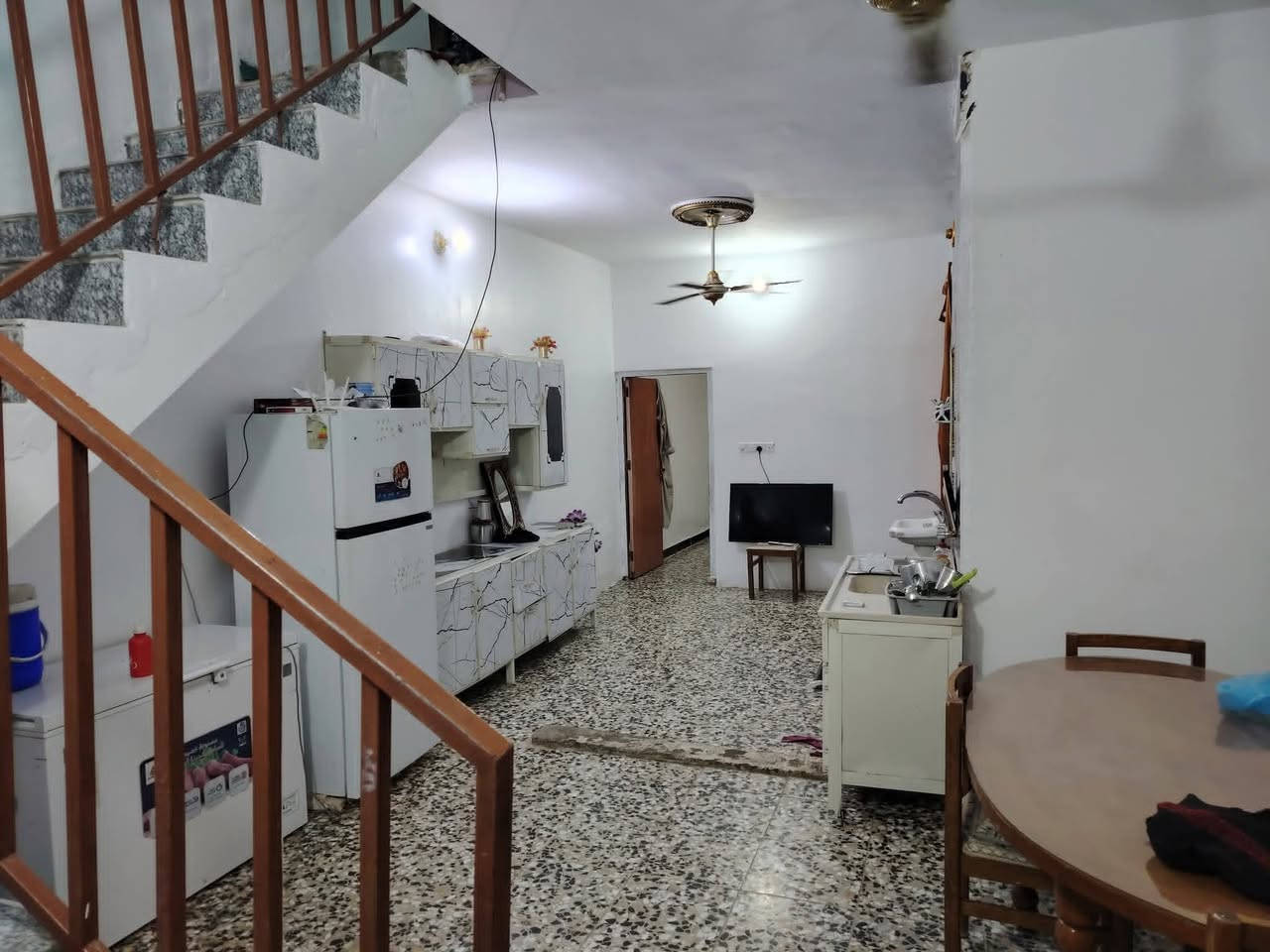 دار للبيت
المساحة ٢٢٥ متر
١٢٠ بناء طابقين
و١٢٠ حديقه
بغداد تقاطع النهروان مقابل مذخر
نزلت الدكتور عبد الجبار الشمري 
للاستفسار الاتصال على الرقم
***********
