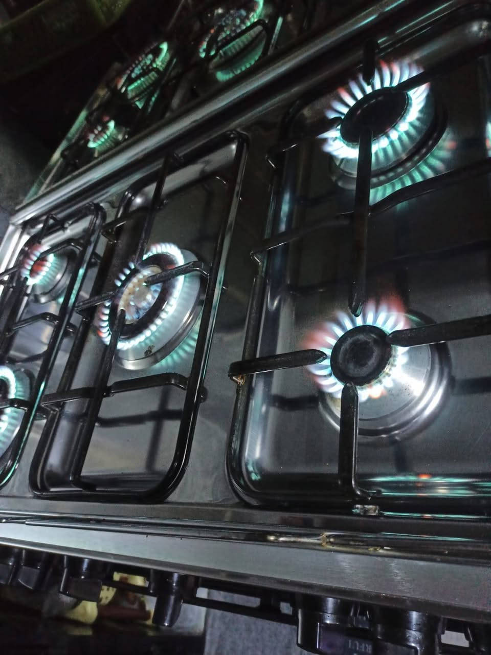 للبيع طباخ اخو الجديد
السعر 350وبي مجال

***********
