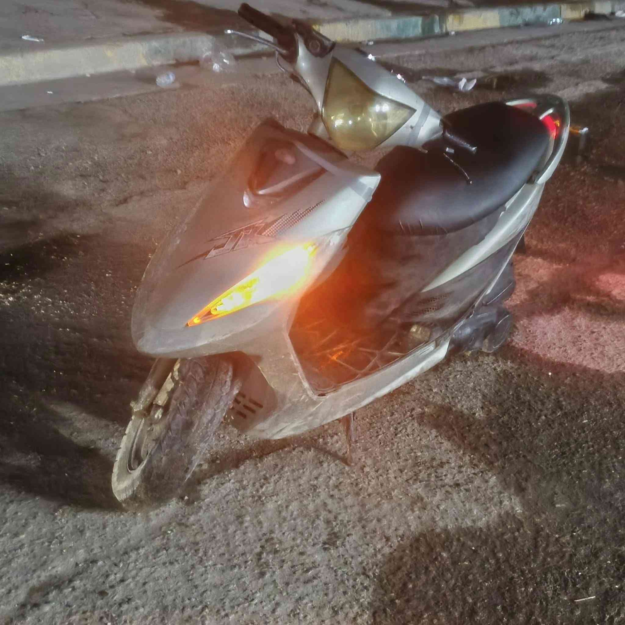 للبيع سعر 180 وبيها مجال متواجد خاص او *********** مكاني بغداد الشعب
