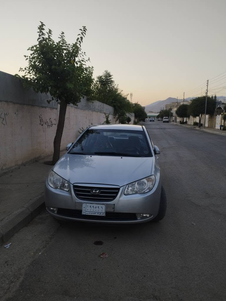 ئاڤانی 2008 گێڕو مەکینەو تەقەو ڕەقەی بەشەرتە سەقفی شوشەیە کەڤەر گۆڕاوی بەشەرتە  130 هەزار ڕۆشتوە  بێ خایس  سعری 47 گەڵاو معامەلە شوێن چواقوڕنە 
***********
*********** السليمانية, العراق
