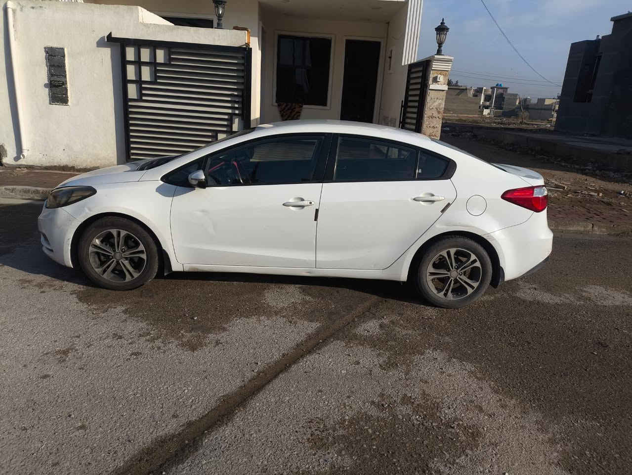 سيراتو موديل 2014 خليجي محرك 1600 دوش تبريد قطعتين تحكمات ستيرن اشاير بالمري رقم اربيل وبأسمي سعرها 115 ترهم مراوس بإحدث لو بيع


**إذا كنت صاحب هذا الإعلان وتريد حذفه لأي سبب، رجاءا أرسل رسالة إلى الدعم الفني**