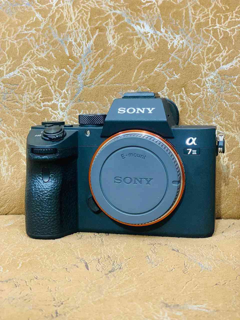 A7III شتر 3302 نظافه فول 
غراضها ممفتوحه ..مع عدسة 07\200  F4 .G .السعر المطلوب 
مليونين و500 

الكاميرا  مليون و300
العدسة  مليون و200 .العدسه نظافتها 100\100


**إذا كنت صاحب هذا الإعلان وتريد حذفه لأي سبب، رجاءا أرسل رسالة إلى الدعم الفني**