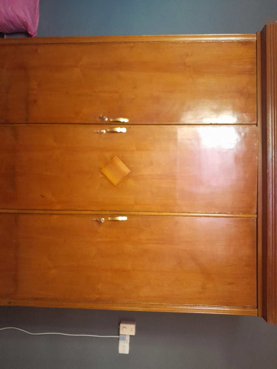 كنتور اخو الجديد ممستخدم هواي  سعره 150 وبي مجال مكانه العبيدي الرئاسه شارع عشرين***********
