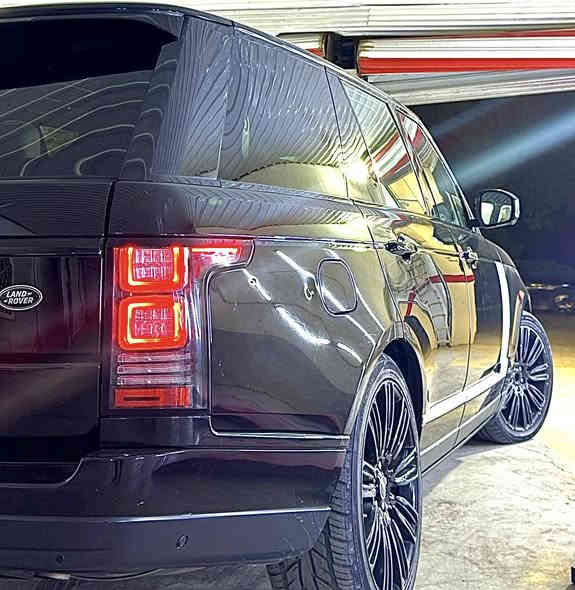 للبيع رانج روفر فوك 2016 سوبر جارج ثمانيه سلندر رقم سليمانيه اربع ارقام سياره كفاله عامه من الصبغ وسياره جديده فووول للاخير دوسات كهرباء داتا شو داخل اوف وايت ماشيه 120الف كيلو السعر 34ومجال  اتصل وتدلل ***********
