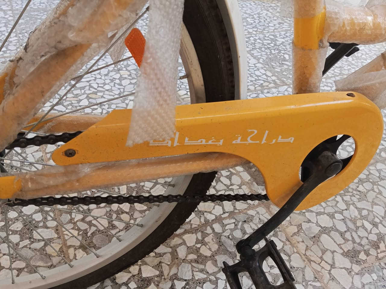 بايسكل جديد غير مستعمل ابدا حتى التايرات ما منفوخة ( بغداد ) بناتي كما في الصور سعره ( 150 ) الف وبي مجال بسيط مكاني الفحامة


**إذا كنت صاحب هذا الإعلان وتريد حذفه لأي سبب، رجاءا أرسل رسالة إلى الدعم الفني**