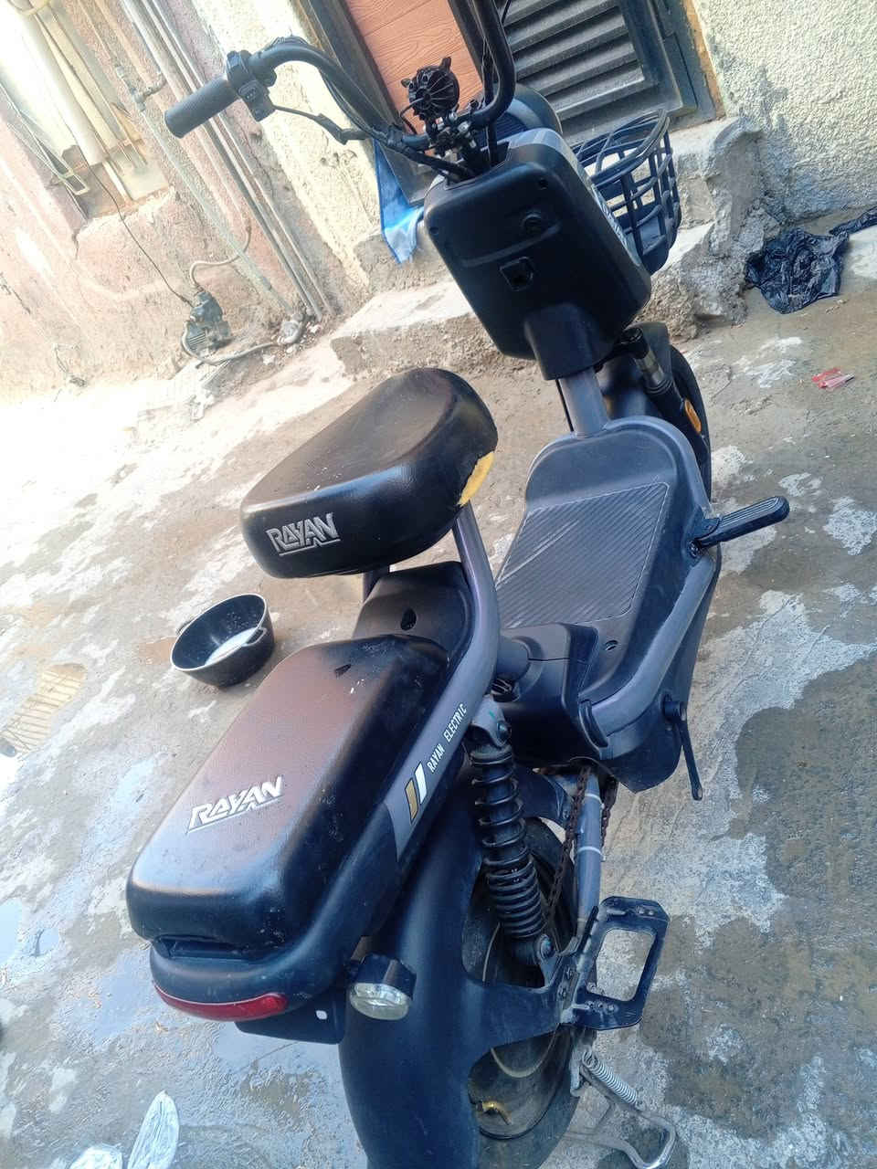 رداجة شحن قياس ١٤ شركه الريان تخبل نضيفه ماصار هواي من اخدتها وهسه حتاجيت واريد ابيعها 
مكان بغداد كريعات 
اريدها ٣٢٥ الف 
***********
