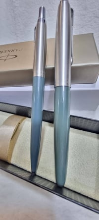 اقلام حبر • امريكية • قديمات ما مستخدمة