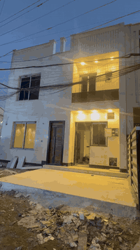 دار للبيع في السيديه  او المراوس في منطقه السيديه مساحه ٥٥ متر يحتوي على ٤ غرف نوم وصاله ومطبخ وخدمات السعر جدا مناسب الاتصال ***********
