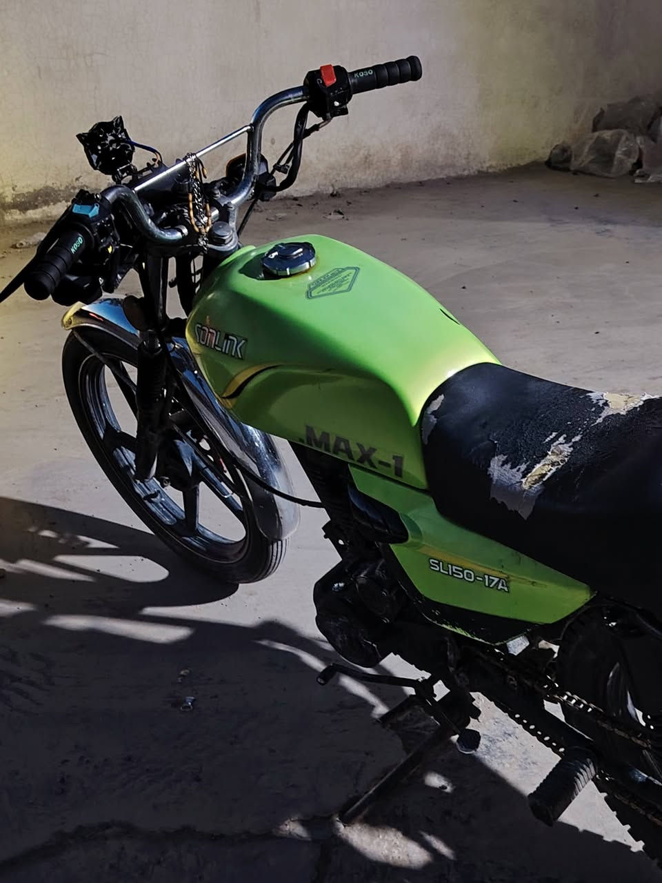 سلام عليكم ورحمة 
 دراجه للبيع سونكmx1
نقصه بس  عداد ول مكينه مكفوله من البرغي  لل برغي  موديل 2023
السعر 550وبيهه مجال لشراي وشلعون اعيوني عنواني بغداد. الدوره عرب جبور
هاذا رقمي  
***********
