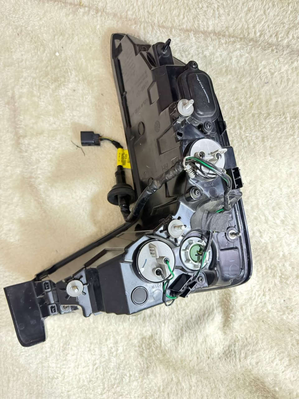 سلام عليكم بك لايت k4 البيع تفصيخ جديد يمنه سعر عل خاص الهاتف ***********
