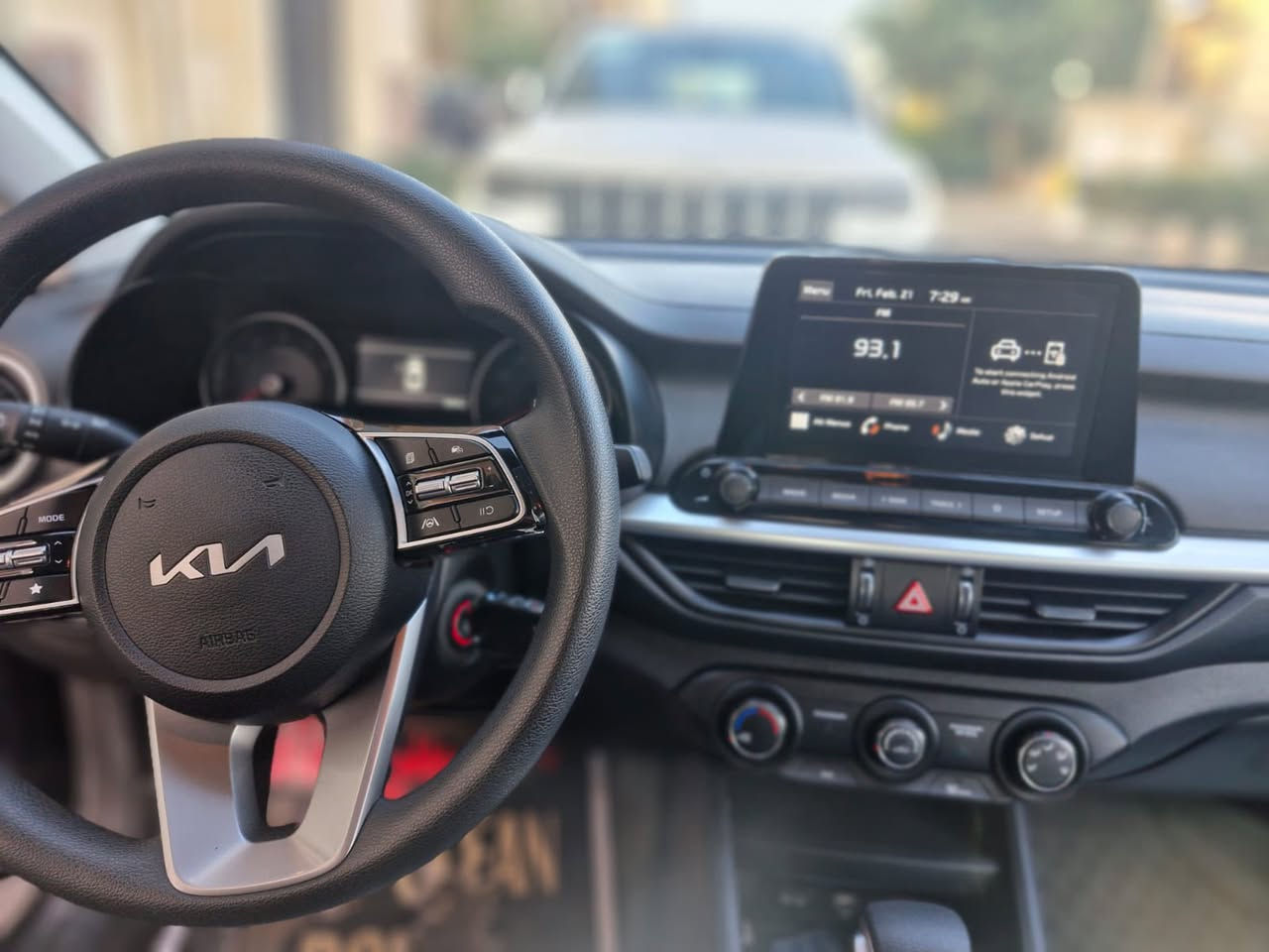 السلام عليكم ورحمة الله وبركاته  اخواني. فورتي موديل 2024رقم بغداد بسم تحويل ثاني يوم 
سياره حادثه بسيط
بدون تبديل
صبغ فقط باب خلفي ونص الجاملغ الخلفي
حادثه مرفق بالمنشور 
أخت الزيرو مشيه قليل 4  الف
مكينه 2000دوش
دواخل وضع شركه زيرو
رادرات بيه تحكمات
تحديد مسار
مكان السياره الاعظميه شارع الظباط
اتصال***********

او ***********
السعر 158بيه مجال بسيط
