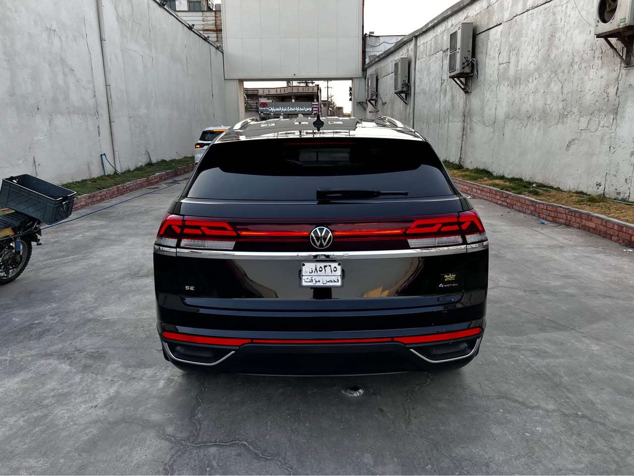 Volkswagen Atlas (Se.)  2024 
الموديل   بدون رقم 2024
عدد المقاعد 5 راكب
اللون : اسود
كشنات جلد بلاديه
عداد المسافة :   11 الف ميل 
حجم محرك : 4 سلندر
الضرر: كما موضح بالصور 
 السياره صبغ جاملغ ايسر 
بدون رقم وشرط الترقيم 
المكان البصره ابو صخير دور المطار 
المواصفات : SE  
بصمة تشغيل
مقاعد5 راكب
بصمة أبواب)
شاشة كبيرة وديجيتال
كشنات جلد بلادي 
كشنات تدفئة وتبريد
تبريد مركزي
رادار جانبي(نقاط عمياء)
رادار أمامي(تحديد مسار)
رادار خلفي
حساس ( و خلفي ) 
وضعيات القيادة(Drive mode) 
Auto start
Auto stop
هاند بريك بصمة  
تنبيه الخروج من المسار
للاتصال واستفسار : 
العنوان البصره 
سعر  255

*********** البصرة, العراق
