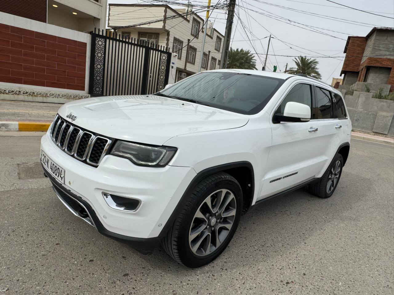 سلام عليكم سياره نوع جيب لاريدو لمتت خليجي موديل 2018  فول مواصفات واحد عله واحد بنرامه بصمه شاشه كامره حساسات امامي خلفي تحكم ستيرن جهتين خمسه ويل كب شاير مري مري شفط كشنات كهرباي جلد تدفاه تبريد كشنات ستيرن هيتر كهرباي تبريد قطعتين مانع نزلاق مثبت سرعه قياده ذاتيه تحديد مسار بصمه ابواب جنطه كهرباي منضومه كشاف زنون سستم سماعات دمام صوت مكينه حجم 6ستندر كفاله كير مكينه حداديه تخم تاير تبريد كفاله من ضربه او تبدي بيه قطعتين صبغ جماليه العنوان كربلاء السعر 218بيه مجال رقم الهاتف 077تصال تحويل وكاله مباشر سنويه جديده***********
