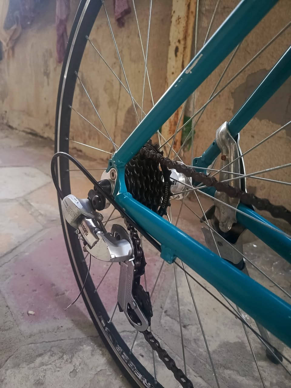 السلام عليكم ، بايسكل كندي سباق كندي ماركة ستار بلس أعلى فئه بالدرجات  الهوائيه اللمنيوم بالكامل كمبريودات خلفي امامي مقعد كندي ماركة ستار سستم شيمانو مكاني شارع تموز السعر 230
***********
