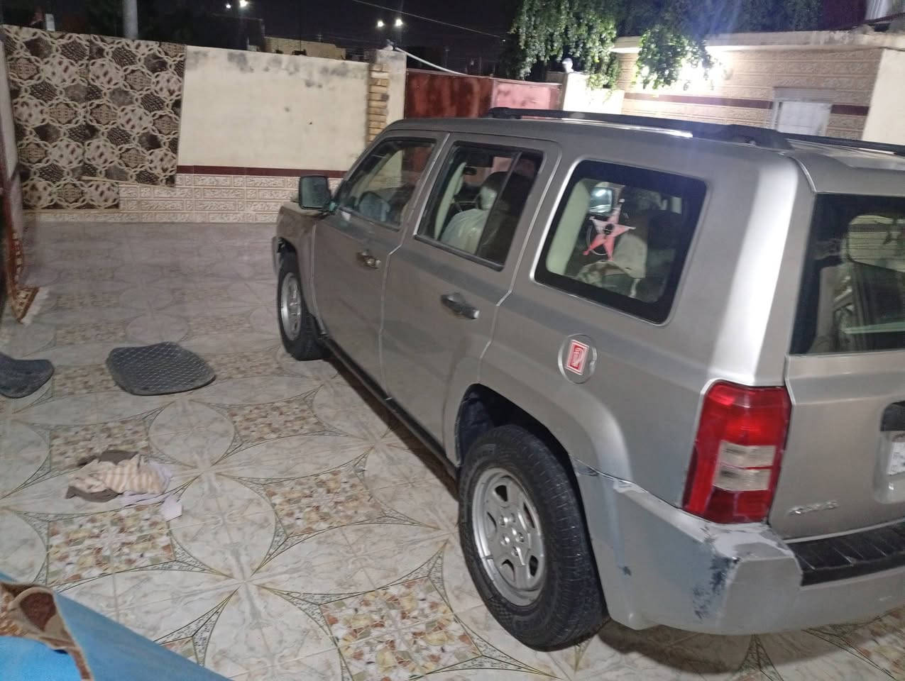 السلام عليكم
جيب باتريوت 
2008
مكينه 4اسلندر 2400
مابيه ضربه 
تحويل مباشر بسمي 
مكينه وكير بل كارتون 
تخم تأير جديد 
رقم بغداد انكليزي بسمي 
المكان ذي قار قضاء الغراف 
السعر 78وبيه مجال 
رجا رجا المو شراي لايتصل
***********
