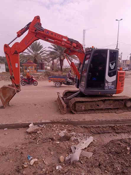 للبيع حفاره زت ثري
موديل 2013 اصل حجم 75
حفاره جديده 
الأتصال 
العنوان واسط الكوت
***********
