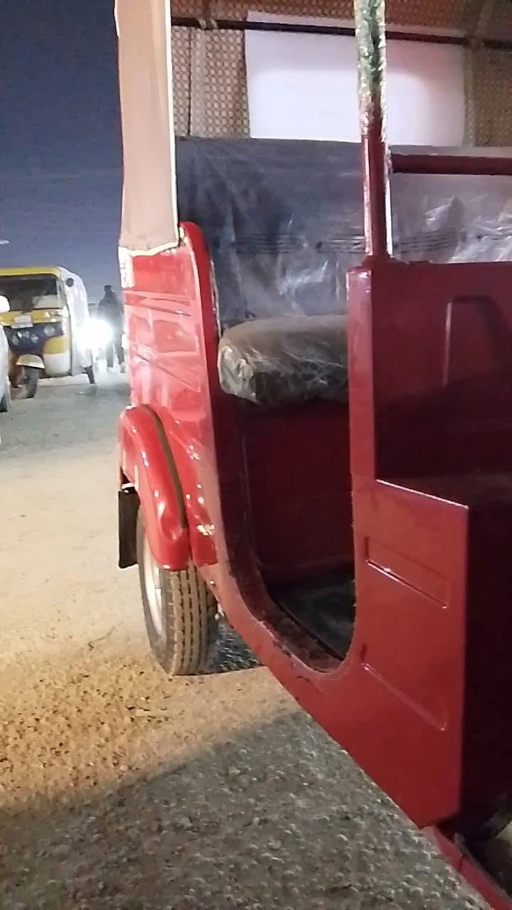 السلام عليكم تكتك 20 شهر 12 مكينه لا تنقيص ولا تبخير بس دوس رقم وسنويه نكليزي مكان   الحسينيه مال راشديه 
***********
