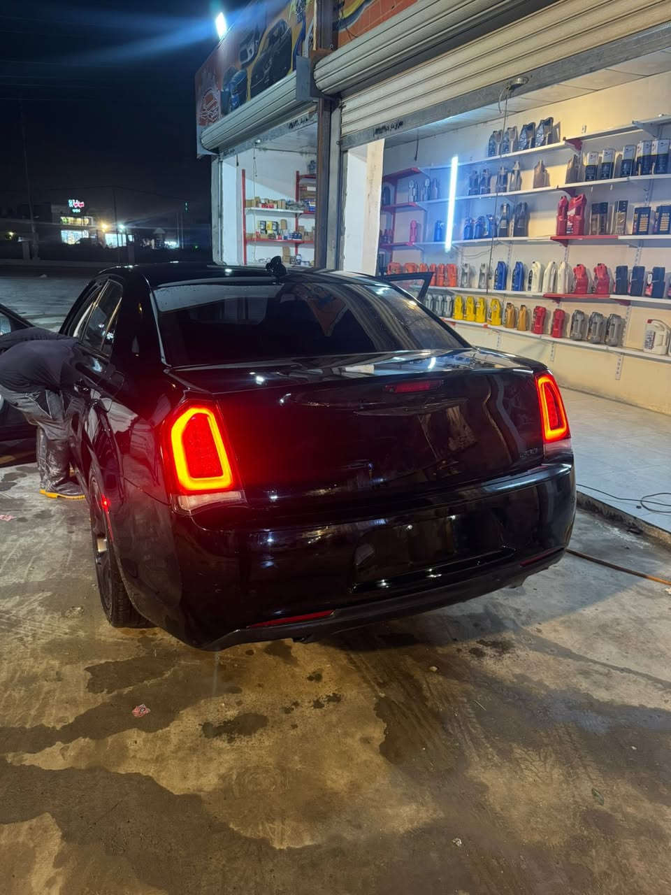 اوبامه 2021 
كتاب ضباط ماشيه 60ميل 
بدون رقم رقمها مجاني فقط رسوم تدفع 
اسود تورنك 
حادث جاملغ وبنيد واجه بيها كلير من امريكا 
السعر 215وبي مجال 
الرقم ***********
