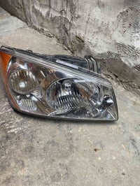 قطع غيار • يمين