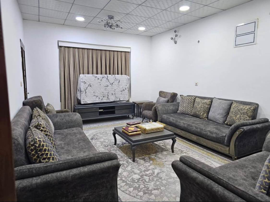 بيت للبيع في تلار ستي 
مساحة 230 م
يتكون من :-
٢ غرف نوم  _ استقبال _ هول _ مطبخ _ مجموعه صحيات _ حديقة وكراج
- التسجيل فوري باسم كل من يحمل الجنسية العراقية 

_______________________________

https://t.me/qallaynwe 

خانوو بۆ فرۆشتن لە تەلار ستی
رووبەر 230م  
٢ ژوورى نوستن 
دیوەخان
هۆڵ
چێشتخانە
گەرماو
........................
للتواصل :-
*********** Whataspp 
***********
*********** أربيل, العراق
