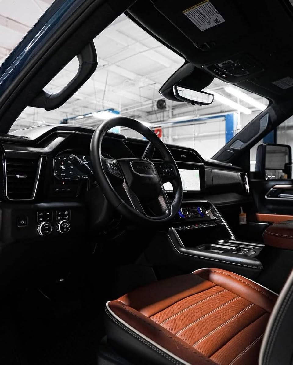 GMC TRUCK  🛻💯💪


**إذا كنت صاحب هذا الإعلان وتريد حذفه لأي سبب، رجاءا أرسل رسالة إلى الدعم الفني**