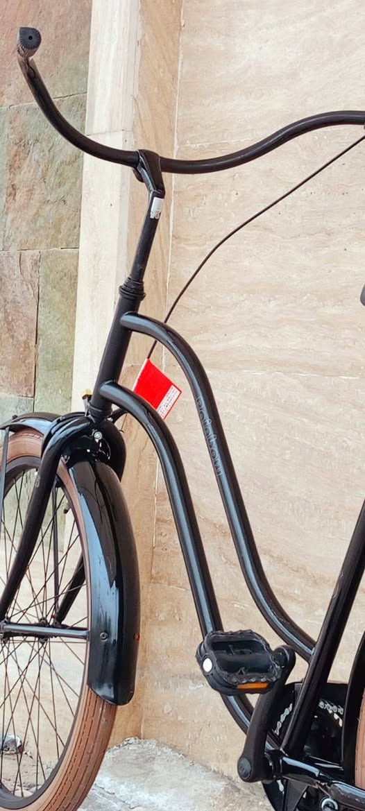 ━━━━━━━━━━━━━━━
👋 السلام عليكم ورحمة الله وبركاته
🚴‍♂️ دراجة هوائية للبيع 🚴‍♂️ 
،#حجم 26  قياسات خاصه  
تصعدك حتى اذا كان طولك فوك ال 200 سم 
✨ نظافة 99 #صغر
✨ حاوية أصلية (غير مستخدم)
✨ أورجنال 100% وليست كوبي
💪 النوع: هارلي  او (أوزان ثقيلة)
🛠️ بريك مخده أمامي تيكترو+ 
#بريك خلفي بايدر  👍كشن طبي عريض اصلي
⚡ الدراجة جداً مريحة وخفيفة بالمشي
📏 تتحمل وزن عالي
📐 مناسبة للطوال (من 180 سم فما فوق)
📸 الحجم غير موضح بالصور (ضخامة الدراجة أكبر من الموصخ في الصوره)
📍 العنوان: كربلاء / طويريج
🚚 توصيل متوفر لجميع محافظات العراق
📞 للاستفسار:
***********
━━━━━━━━━━━━━━━
