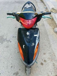 عندي ماكس عدله نضيفه مكينه بلاديه وناعمه كفرات مختمه شلعه ومعدل كهربائ...
