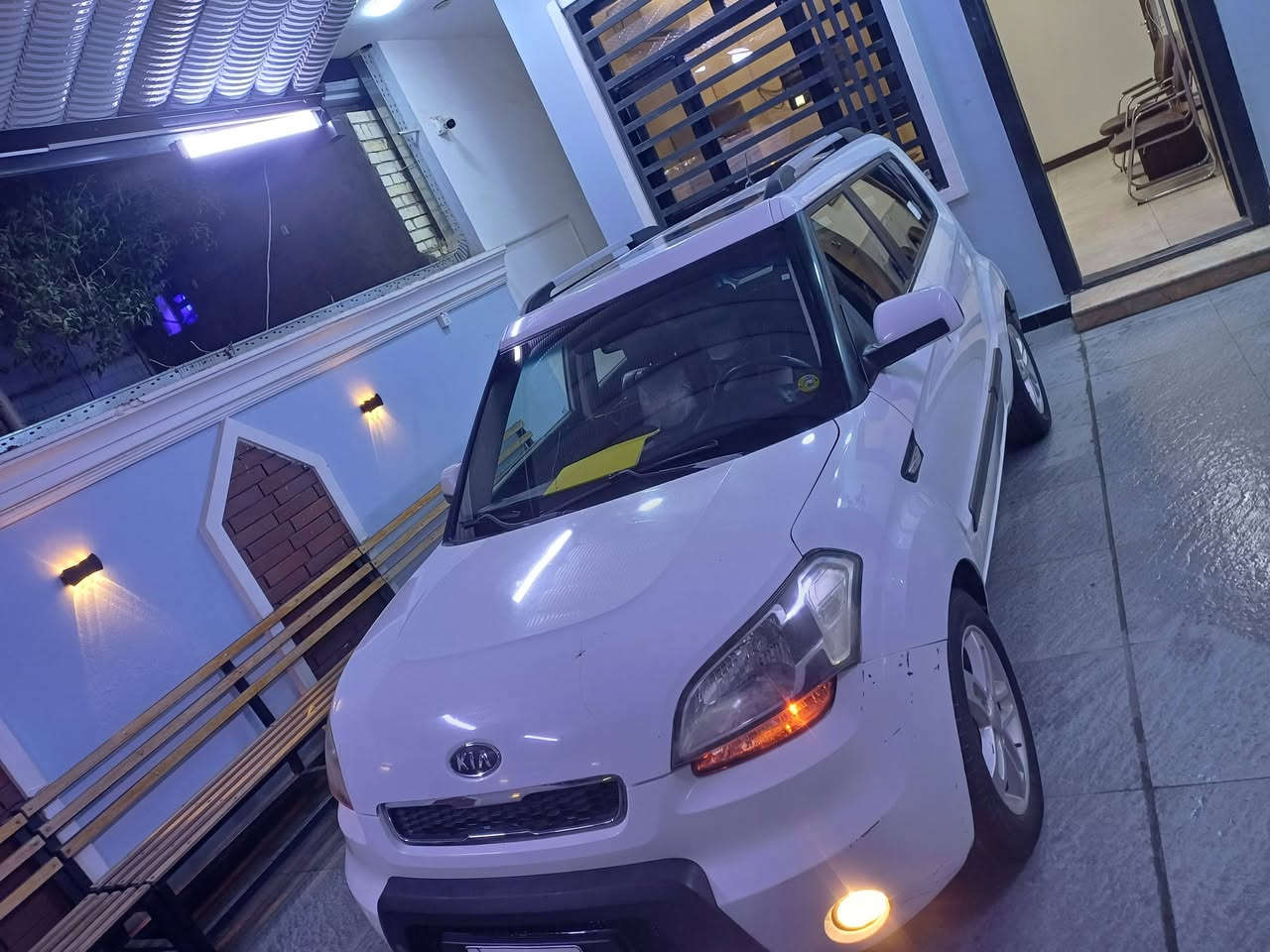 السلام عليكم كيا صول ٢٠٠٩ خليجي
محرك ١٦٠٠ دوش سيارة جديدة مال بيت نظيفة جدا 
رايدها قفل قفل قفل ب٩٥ مايعجبك السعر لا تكسر بحلال العالم.
***********
مكان السيارة بغداد الامين الثانية.
