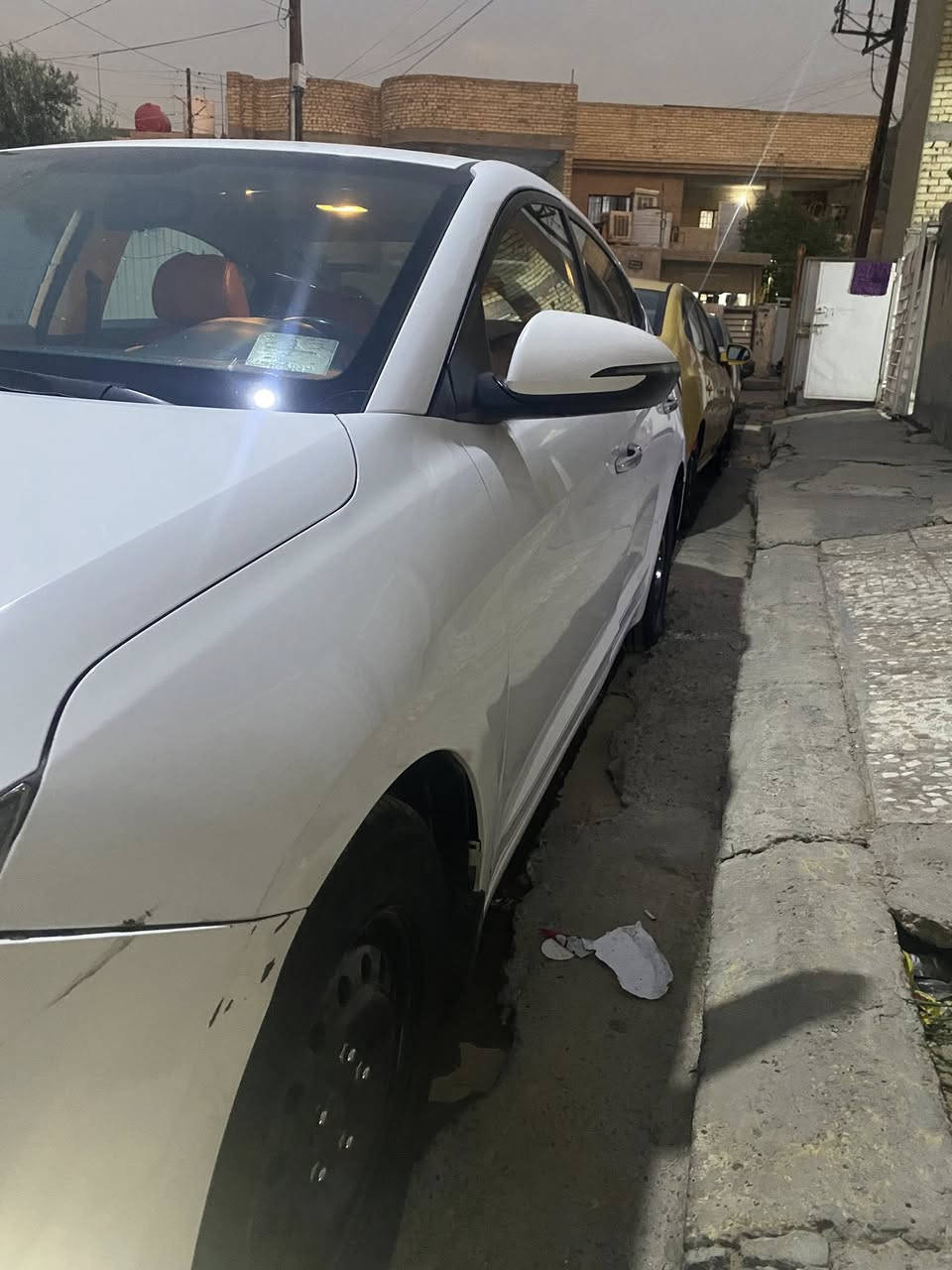 النترا موديل ١٩ للبيع السياره كير مكينه تبريد كفاله عامه مكينه ٢٠٠٠ دوش خليجي بيها تبديل قطعه وحده جاملغ امام وصبغ ربع الجاملغ بدون داخل سعرها ١٦٠ وبيها مجال مكاني بغداد البياع ***********
