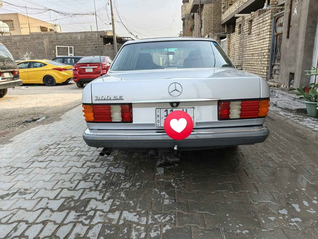 السلام عليكم مرسيدس جامبو موديل٩٠ فول مواصفات سلايت روف هوك خلفي بلاد موبايل بلاد بردات خلفية سچچ نوزلات جديدة حدادية جديدة مكينة وكير جدد بدون ضربة وقطرة خياس مابيها أربعة جام كهرباء باب قصير محرك٦ بلادي٣٠٠ كشنات كهرباء السعر خاص الاستفسار ‭٠٧٨٢ ٤٩٢ ٦٣٣٧‬
