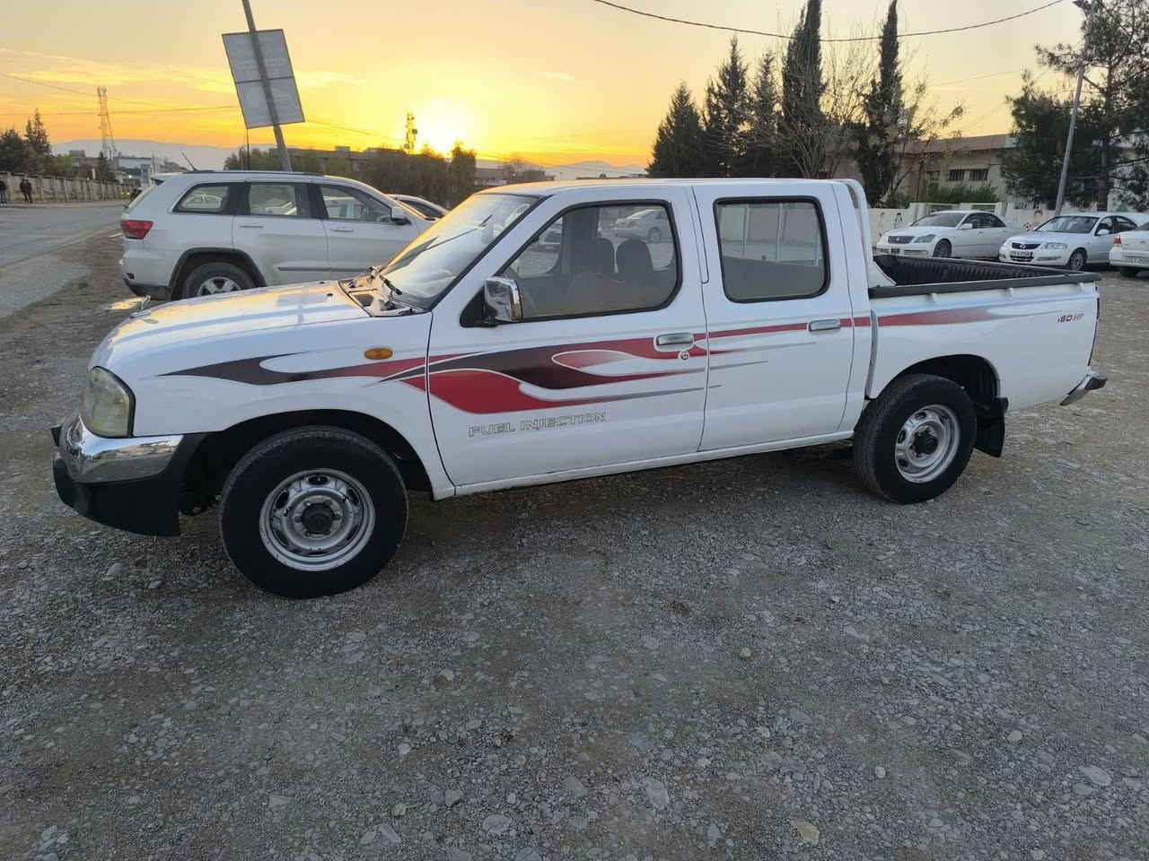 نیسان 2006 ناو سور سەنەوی تازە بەسەر چوە ژینگەی 

پێشتری داروە سەیارەکە کەجوانو مەزبوتە
قفڵ مەرکەزیە بۆیاخی نیە بەس ساردو کارتی هەیە
نرخیش 118 گڵاو مەعمەلە
بۆزانیاری زیاتر پەیوەندی کە ژم، *********** ڤایبەریشی لەسەرە
