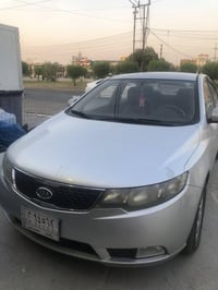 للبيع كيا سيراتو 2012 محرك 1600  السيارة مكفولة من كل النواحي مجرد بعض...