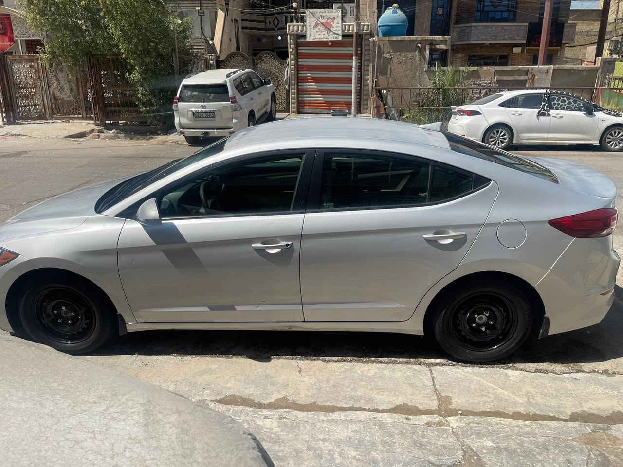 السلام عليكم النتره ٢٠١٧ امريكي دوش مكينه 2000 حادثه بس بنيد مبدل ويرباك مال السايق ومكينه مفتوحه السعر 108وبيه مجال العنوان بغداد البلديات ***********
