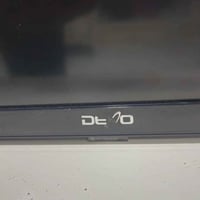 بلازمة حجم 32  نوع DEKO  جيل اول دقة 1366  نضيفة جداً ميزة الالوان وال...