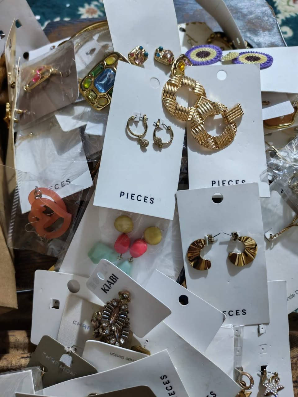 عندي توفرت كارتونه تصفية شلعة بحدود ٥٠٠كارت تراجي أوربي وأمريكي بسعر٦٥مع التوصيل


**إذا كنت صاحب هذا الإعلان وتريد حذفه لأي سبب، رجاءا أرسل رسالة إلى الدعم الفني**