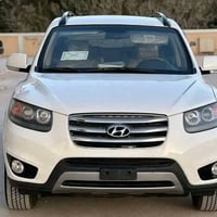 مطلوب سنتافي او سورنتو بمقدمه 90 والباقي قسط