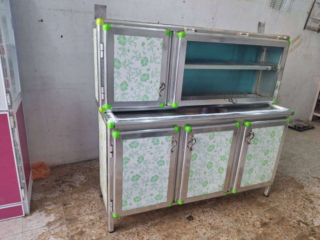 كونتر سنك قياس متر ونص 

كوفه حي ميسان ***********
