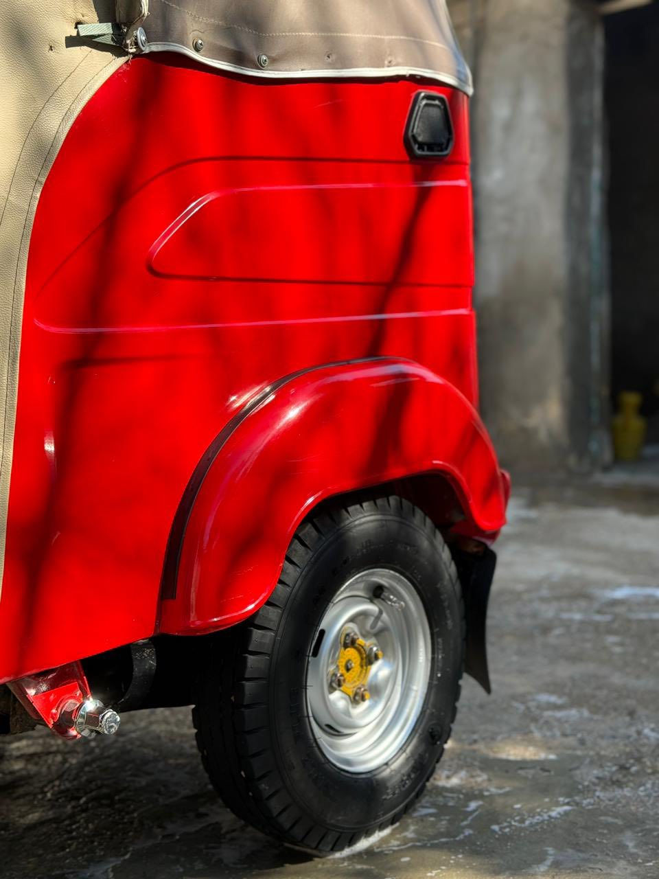 تكتك البيع ٢٢رقم بغداد بسمي تكتك مكفوله كفاله عامه عده ضربه بل الغد ليمنه  مكاني ديالى خان بني سعد لاستفسار ***********
