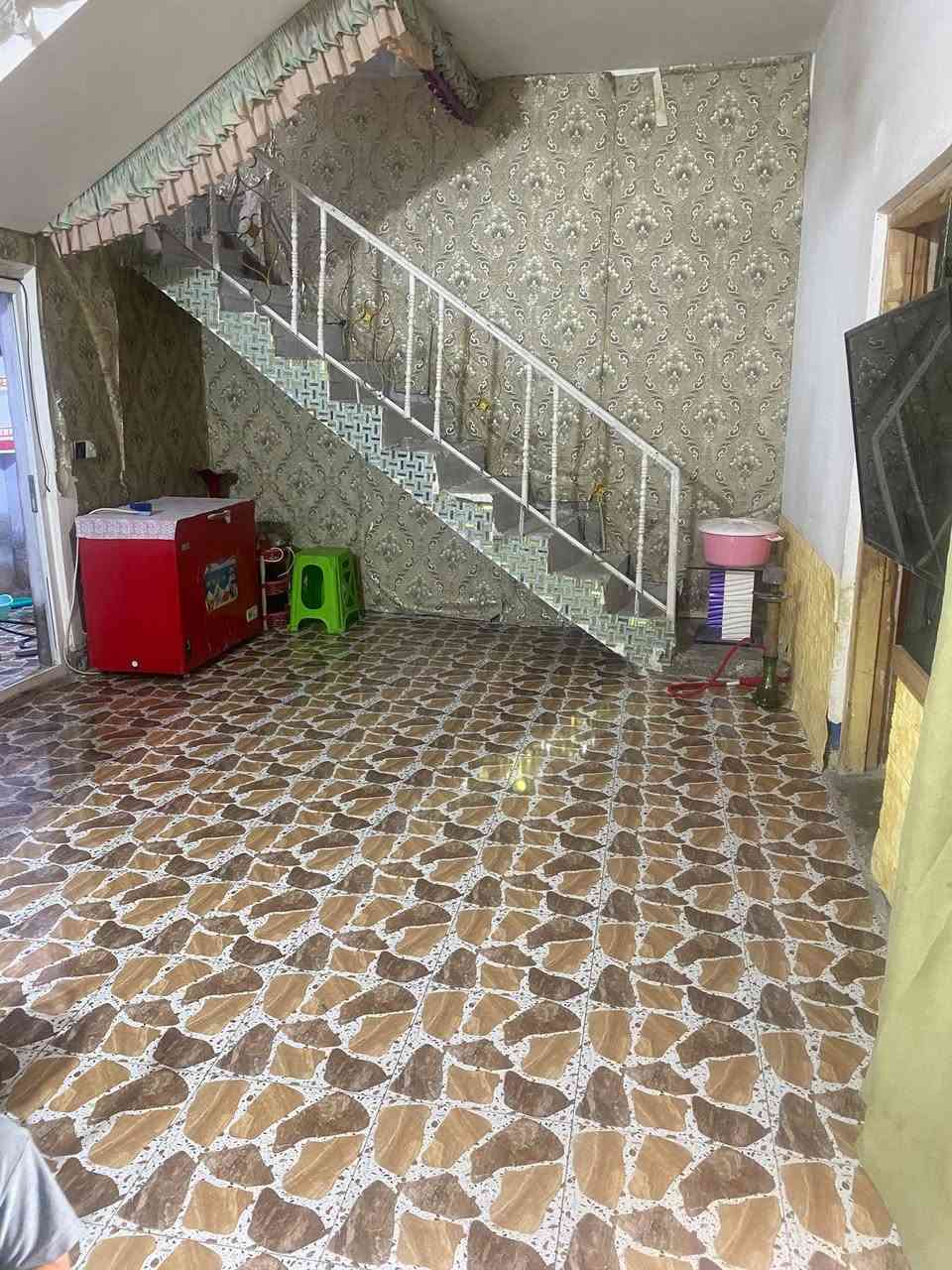 بيت للبيع اصلاح زراعي مكاتبه نضيف مساحه 160
غرفتين وهول ومطبخ واستقبال عنوان شارع 80 البزل الي مقابيل مخبز مهند نهايه البزل 
 السعر 22 قفل 
***********
